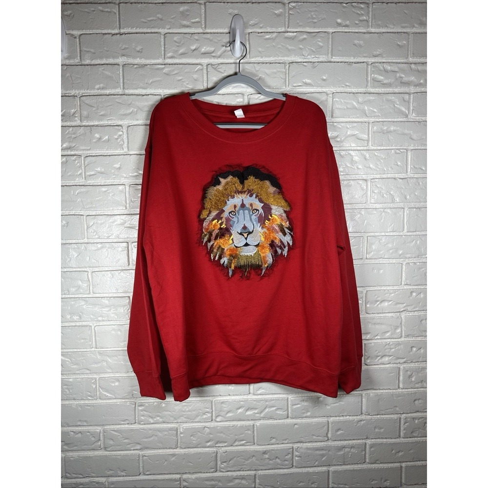 Laviva Sports XL Red Lion Embroidered Sweatshirt Animal Graphic Crewneck